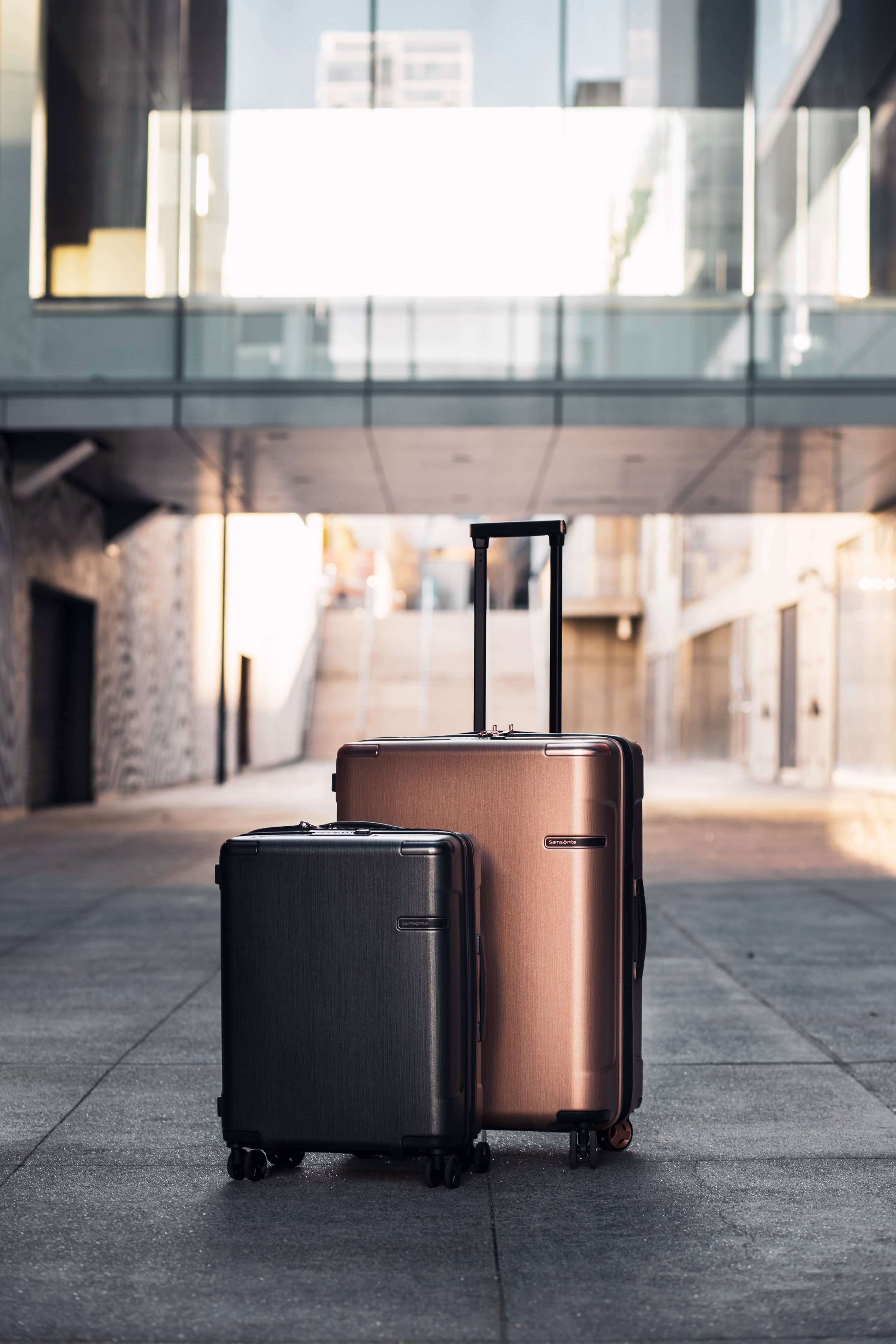 shoes suitcase hee