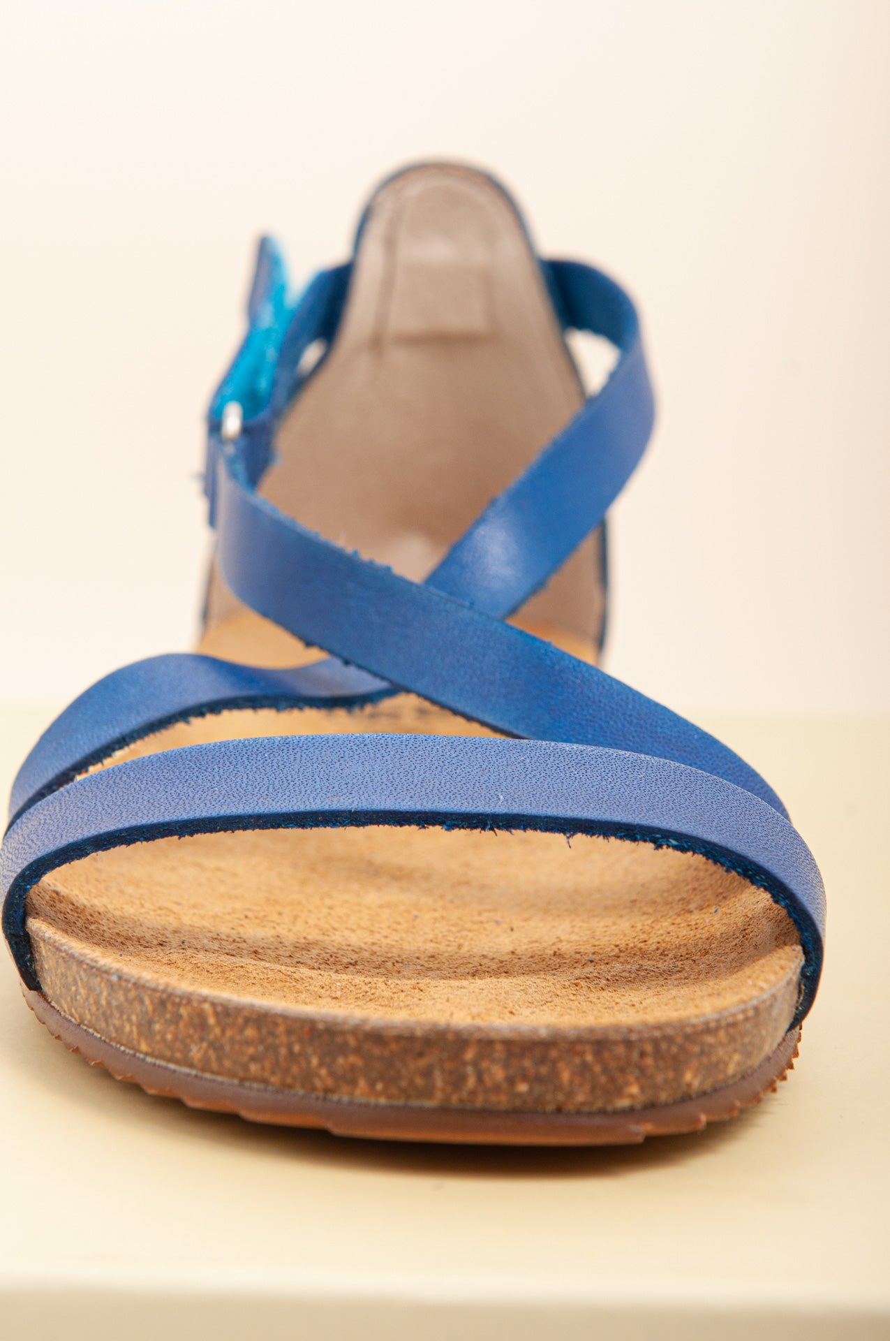Sandalias planas de mujer cómodas para uso diario. Sandalias planas ideales para el verano.